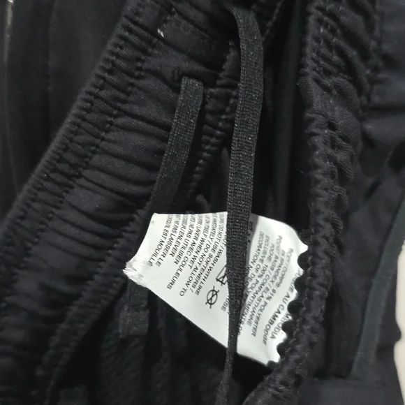 EUC Nike Joggers - Picture 11 of 11